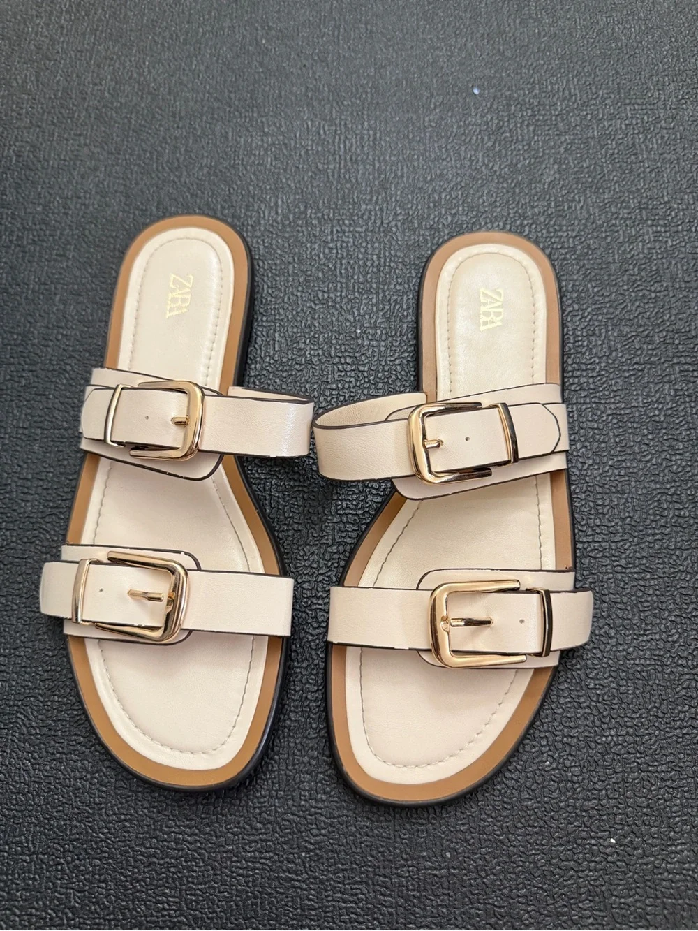 Zara Women Cream Double-Buckle Slide Sandals with Gold Buckles, size 37 - Picture 3 of 7